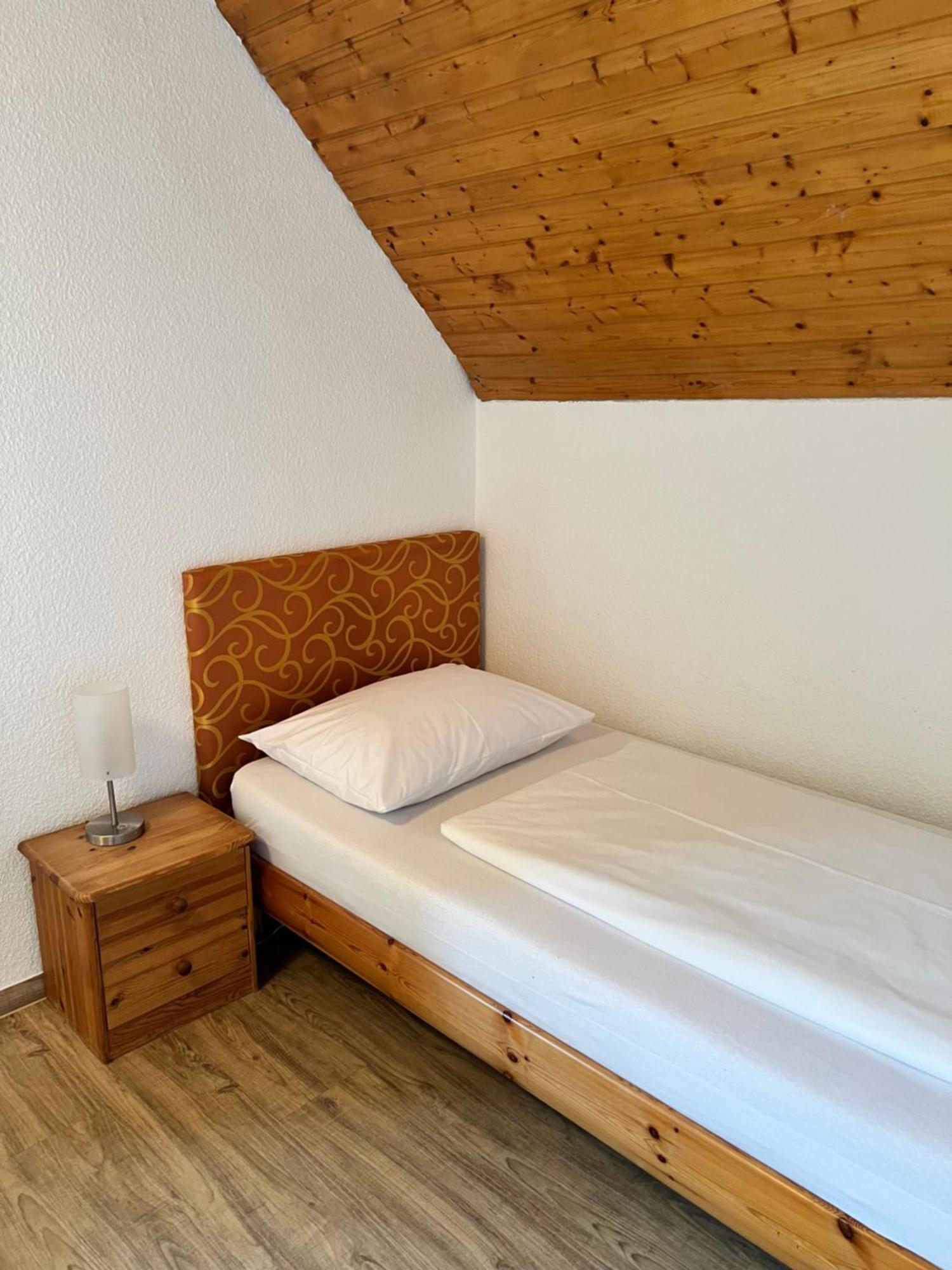 Hotel Fantasie Ansbach Exterior photo
